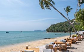 Bandara Phuket Beach Resort